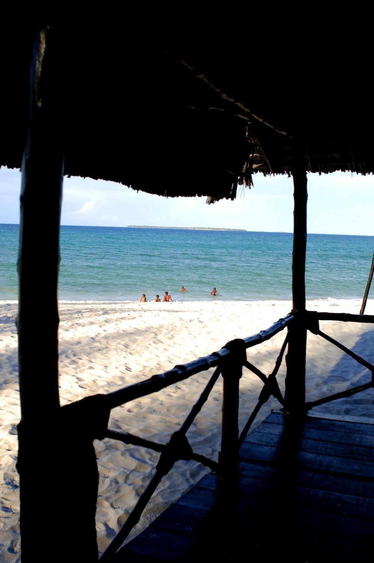 Sunrise Beach Resort Dar es Salaam Zewnętrze zdjęcie